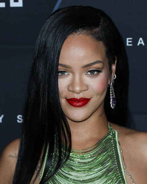 Cântăreața Barbadiană Rihanna Robyn Rihanna Fenty Care Poartă Attico Ajunge — Fotografie, imagine de stoc