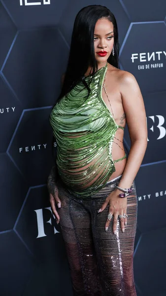 Barbadian Τραγουδίστρια Rihanna Robyn Rihanna Fenty Φορώντας Attico Φτάνει Στο — Φωτογραφία Αρχείου
