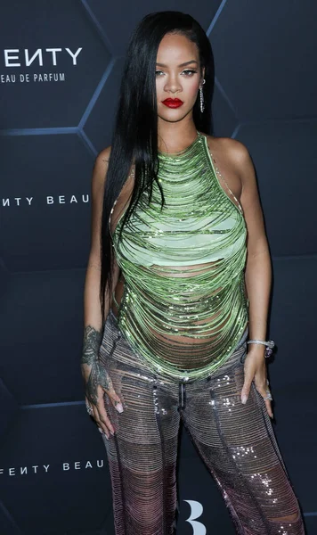 Barbadian Singer Rihanna Robyn Rihanna Fenty Wearing Attico Przybywa Fenty — Zdjęcie stockowe