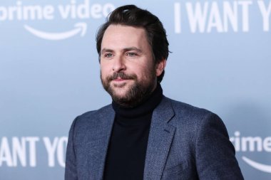 Amerikalı aktör Charlie Day, 8 Şubat 2022 'de Los Angeles, Kaliforniya' da düzenlenen 