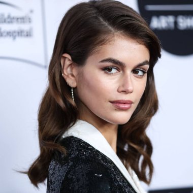 Amerikalı model Kaia Jordan Gerber, 19 Ocak 2022 'de Los Angeles Kongre Merkezi' nde düzenlenen Kaia Gerber 'in ev sahipliğini yaptığı St. Jude Çocuk Araştırmaları Hastanesi yararına düzenlenen 27.