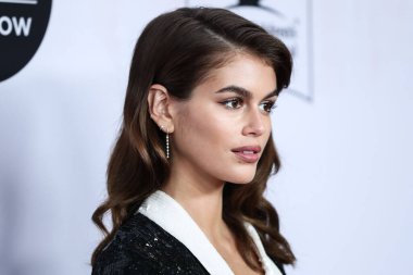 Amerikalı model Kaia Jordan Gerber, 19 Ocak 2022 'de Los Angeles Kongre Merkezi' nde düzenlenen Kaia Gerber 'in ev sahipliğini yaptığı St. Jude Çocuk Araştırmaları Hastanesi yararına düzenlenen 27.