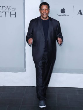 Amerikalı aktör Denzel Washington, 16 Aralık 2021 'de Los Angeles, Kaliforniya, ABD' deki Los Angeles 'taki Amerikan Tiyatro Kompleksi' nde düzenlenen 