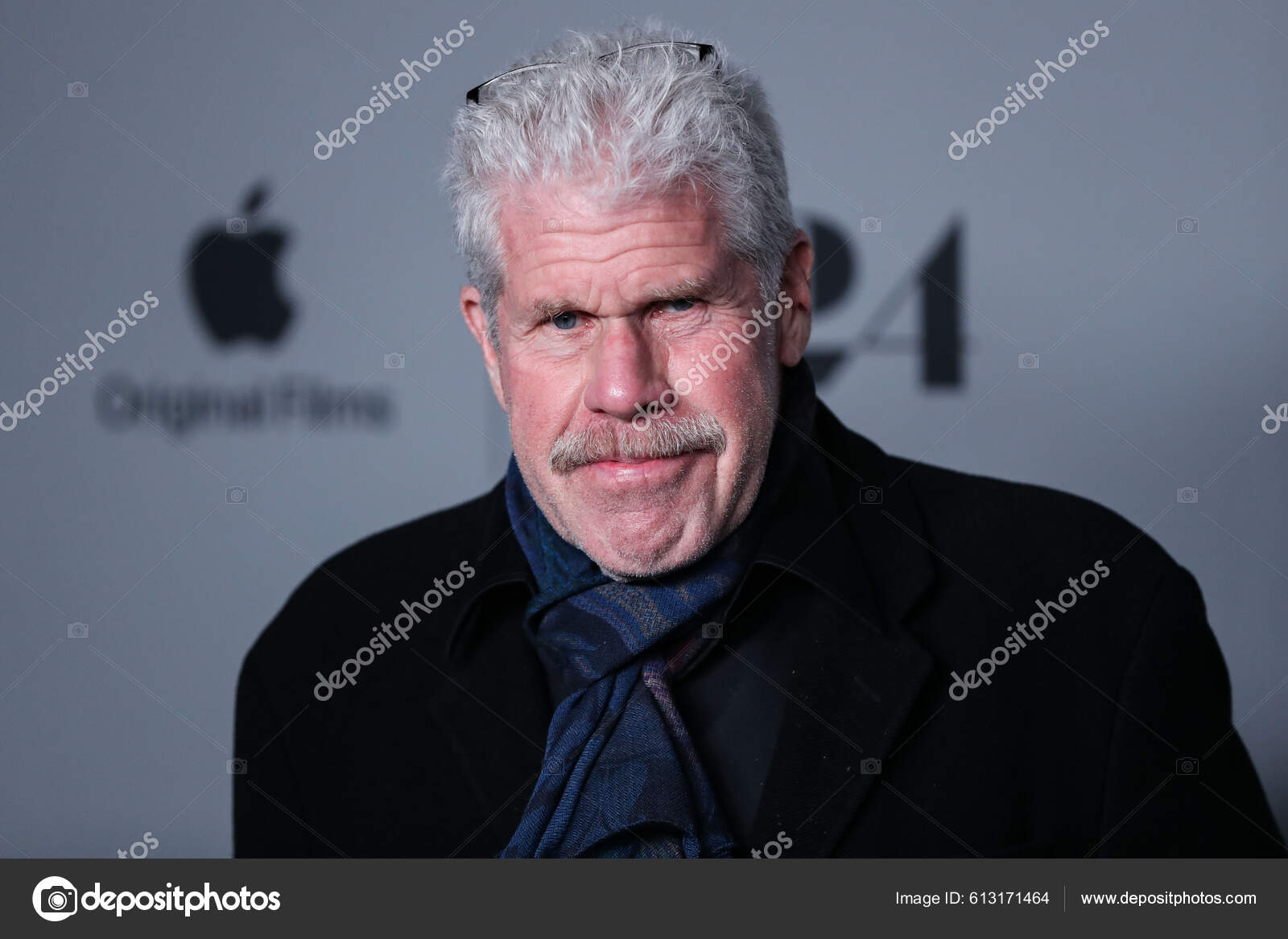 Charlie Hunnam: 'Sons of Anarchy' Panel at Comic-Con!: Photo 2687961 | 2012  Comic Con, Charlie Hunnam, Dayton Callie, Katey Sagal, Kim Coates, Kurt  Sutter, Maggie Siff, Mark Boone Jr, Ron Perlman, Ryan, image size:1600x1167