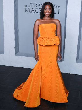 Amerikalı aktris Moses Ingram, 16 Aralık 2021 'de Los Angeles, Kaliforniya, ABD' deki Los Angeles 'taki Amerikan Tiyatro Kompleksi Yönetmenleri Birliği' nde düzenlenen 