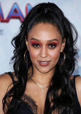 Amerikalı aktris Tia Mowry-Hardrict, 13 Aralık 2021 'de Westwood, Los Angeles, Kaliforniya, ABD' deki Regency Village Theatre 'da düzenlenen Columbia Pictures' ın 