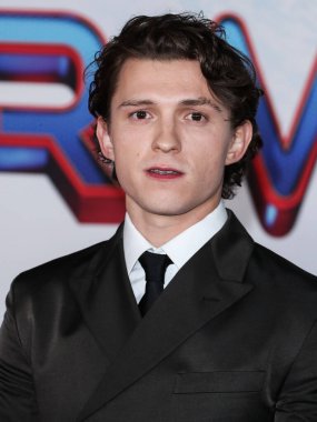 Aktör Tom Holland 13 Aralık 2021 'de Westwood, Los Angeles, Kaliforniya, ABD' deki Regency Village Theatre 'da düzenlenen' Örümcek Adam: No Way Home 'filminin Los Angeles prömiyerine geldi..