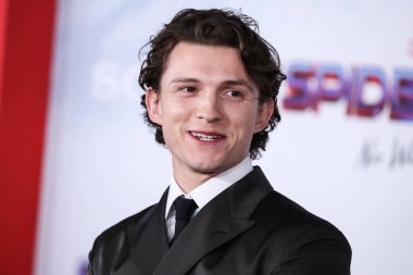 Aktör Tom Holland 13 Aralık 2021 'de Westwood, Los Angeles, Kaliforniya, ABD' deki Regency Village Theatre 'da düzenlenen' Örümcek Adam: No Way Home 'filminin Los Angeles prömiyerine geldi..
