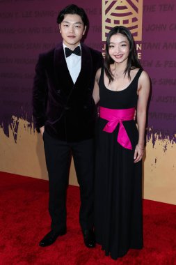 Amerikalı buz dansçıları / kardeşler Alex Shibutani ve Maia Shibutani, 11 Aralık 2021 'de Beverly Hilton Hotel' de düzenlenen 19. Unutulmaz Asya Amerikan Ödülleri 'ne geldiler.. 