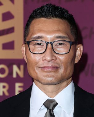Amerikalı aktör Daniel Dae Kim, 11 Aralık 2021 'de Beverly Hilton Hotel' de düzenlenen 19. Unutulmaz Asya Amerikan Ödülleri 'ne geliyor..