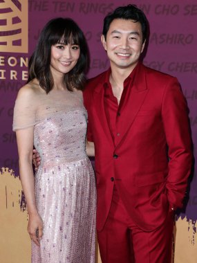 Aktris Fala Chen ve aktör Simu Liu, 11 Aralık 2021 'de Beverly Hilton Hotel' de düzenlenen 19. Unutulmaz Asya Amerikan Ödülleri 'ne geldiler.. 