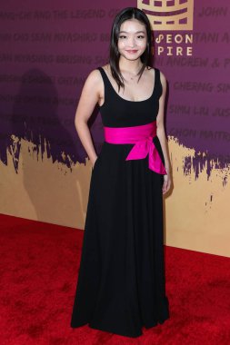 Amerikalı buz dansçısı Maia Shibutani, 11 Aralık 2021 'de Beverly Hilton Hotel' de düzenlenen 19. Unutulmaz Asya Amerikan Ödülleri 'ne geliyor..