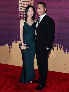 Mia Kim ve kocası / aktörü Daniel Dae Kim, 11 Aralık 2021 'de Beverly Hilton Oteli' nde düzenlenen 19. Unutulmaz Asya Amerikan Ödülleri 'ne geldiler..