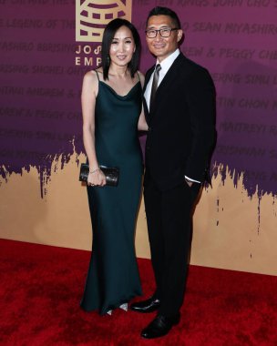 Mia Kim ve kocası / aktörü Daniel Dae Kim, 11 Aralık 2021 'de Beverly Hilton Oteli' nde düzenlenen 19. Unutulmaz Asya Amerikan Ödülleri 'ne geldiler.. 