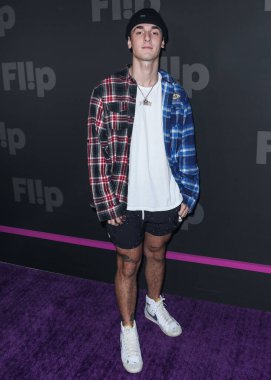 YouTuber Bryce Hall, 9 Aralık 2021 'de Hollywood, Los Angeles, Kaliforniya, ABD' de düzenlenen ve Scout Willis, BIA ve Kehlani 'nin performanslarıyla Grammy adayı sanatçı Halsey' nin ev sahipliğini yaptığı Flip Grand Launch etkinliğine geliyor..