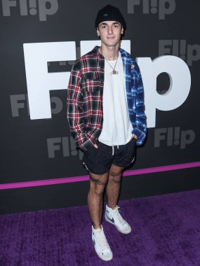 YouTuber Bryce Hall, 9 Aralık 2021 'de Hollywood, Los Angeles, Kaliforniya, ABD' de düzenlenen ve Scout Willis, BIA ve Kehlani 'nin performanslarıyla Grammy adayı sanatçı Halsey' nin ev sahipliğini yaptığı Flip Grand Launch etkinliğine geliyor..