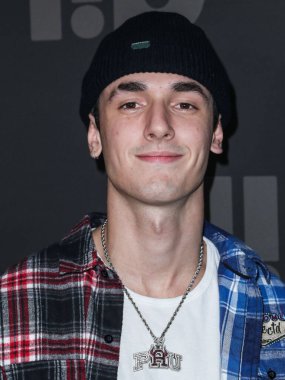 YouTuber Bryce Hall, 9 Aralık 2021 'de Hollywood, Los Angeles, Kaliforniya, ABD' de düzenlenen ve Scout Willis, BIA ve Kehlani 'nin performanslarıyla Grammy adayı sanatçı Halsey' nin ev sahipliğini yaptığı Flip Grand Launch etkinliğine geliyor..