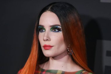 Şarkıcı Halsey (Ashley Nicolette Frangipane), 9 Aralık 2021 'de Hollywood, Los Angeles, Kaliforniya, ABD' de bulunan Avalon Hollywood 'da bulunan Scout Willis, BIA ve Kehlani' nin performanslarıyla Grammy ödüllü sanatçı Halsey 'nin sunduğu Flip Grand Launch Organizasyonu' na geldi.