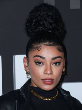 Jasmine Brown, 9 Aralık 2021 'de Hollywood, Los Angeles, Kaliforniya, ABD' de düzenlenen ve Scout Willis, BIA ve Kehlani tarafından sahnelenen Grammy adayı sanatçı Halsey 'in ev sahipliğinde düzenlenen Flip Grand Launch etkinliğine geliyor.