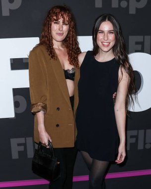 Rumer Glenn Willis ve Scout LaRue Willis, 9 Aralık 2021 'de Hollywood' da Hollywood 'da 9 Aralık 2021' de Hollywood 'da Scout Willis, BIA ve Kehlani' nin performanslarıyla Grammy-Nominated Halsey tarafından düzenlenen Flip Grand LaRue etkinliğinde.