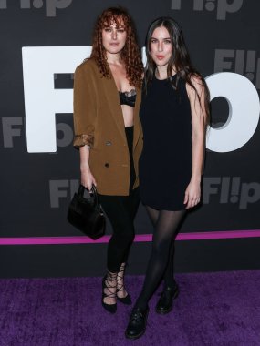 Rumer Glenn Willis ve Scout LaRue Willis, 9 Aralık 2021 'de Hollywood' da Hollywood 'da 9 Aralık 2021' de Hollywood 'da Scout Willis, BIA ve Kehlani' nin performanslarıyla Grammy-Nominated Halsey tarafından düzenlenen Flip Grand LaRue etkinliğinde.