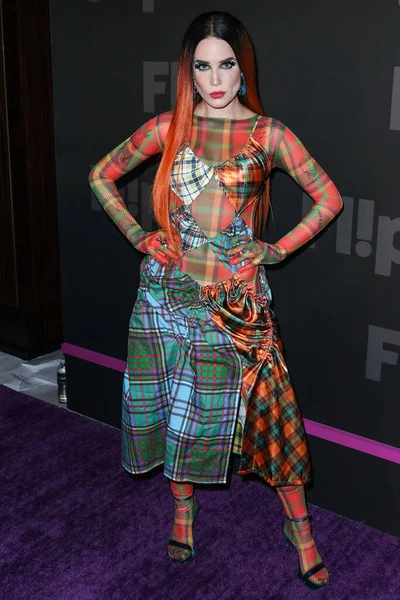 歌手のハルジー Ashley Nicolette Frangipane グラミー賞にノミネートされたアーティスト ハルジーが主催するフリップ グランド ローンチ イベントに到着します — ストック写真