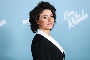 Aktris Alia Shawkat, 6 Aralık 2021 'de ABD' nin Kaliforniya eyaletinin Los Angeles kentinde bulunan Akademi Sinema Müzesi 'nde düzenlenen Amazon Stüdyolarının Los Angeles prömiyerine geldi.. 