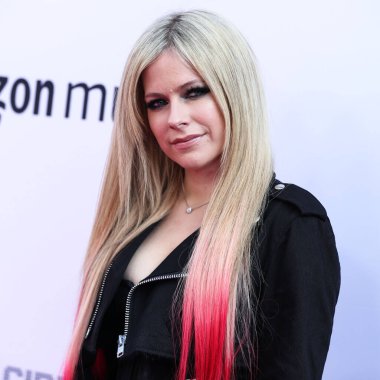 Şarkıcı Avril Lavigne, Peacock ve Girls5eva tarafından sunulan ve IHG Otelleri ve Resorts sponsorluğunda 4 Aralık 2021 tarihinde Los Angeles, Kaliforniya, ABD 'deki City Market Social House' da düzenlenen Music Hitmakers Brunch 'a geldi.. 