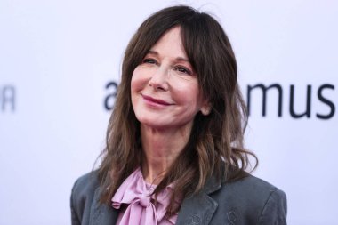 Universal Music Publishing Group başkanı ve CEO 'su Jody Gerson, Peacock ve Girls5eva tarafından sunulan Variety 2021 Music Hitmakers Brunch' a 4 Aralık 2021 'de ABD' nin Los Angeles şehrindeki City Market Social House 'da geldi..