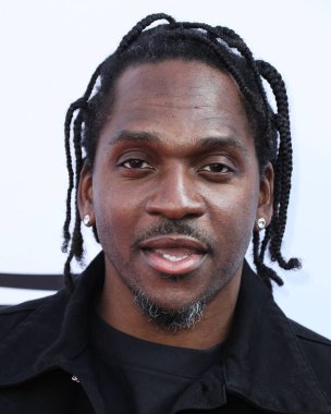 Rapçi Pusha T, Peacock ve Girls5eva tarafından sunulan ve 4 Aralık 2021 tarihinde Los Angeles, Kaliforniya, ABD 'deki City Market Social House' da düzenlenen IHG Otelleri ve Resorts sponsorluğunda Variety 2021 Music Hitmakers Brunch 'a geldi. - Evet.