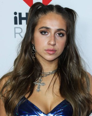 Tate McRae iHeartRadio 102.7 KIIS FM 'in Jingle Ball 2021' e 3 Aralık 2021 'de Inglewood, Los Angeles, Kaliforniya' da düzenlenen Forum 'da ulaştı.. 