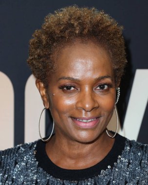 Aktris Vanessa Bell Calloway, 1 Aralık 2021 'de Inglewood, Los Angeles, Kaliforniya, ABD' de düzenlenen Dünya AIDS Günü 2021 'de AHF' ye geldi.. 