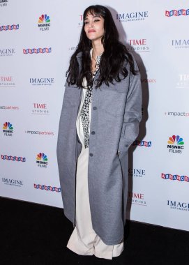 Aktris Sofya Boutella, 18 Kasım 2021 'de Los Angeles, Kaliforniya, ABD' deki Hoşgörü Müzesi 'nde düzenlenen MSNBC Filmlerinin' Kağıt ve Yapıştırıcı: A JR Project 'galasına geldi.. 