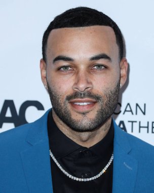 Aktör Don Benjamin, 18 Kasım 2021 'de Beverly Hilton Oteli' nde düzenlenen 35. Yıllık Amerikan Sinematek Ödülleri 'ne geliyor.. 