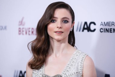 Aktris Thomasin McKenzie, 18 Kasım 2021 'de Beverly Hilton Oteli' nde düzenlenen 35. Geleneksel Amerikan Sineması Ödülleri 'ne geliyor.. 