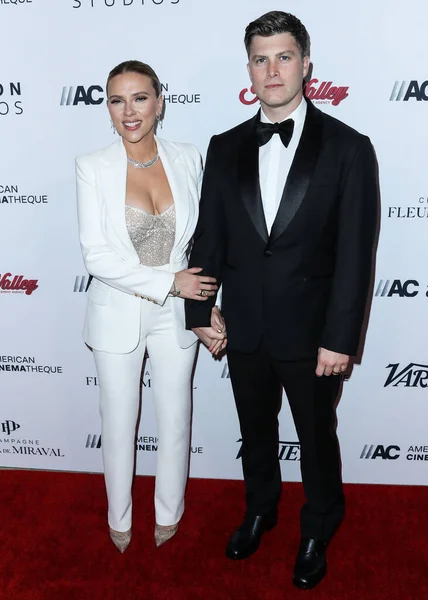 Schauspielerin Scarlett Johansson Versace Und Ehemann Und Komiker Colin Jost — Stockfoto