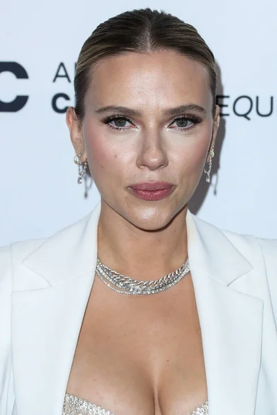 Actriz Scarlett Johansson Vestida Con Versace Llega Los 35º Premios —  Fotos de Stock