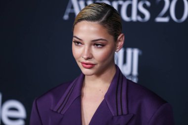 Lanvin kıyafeti giyen aktris Madelyn Cline, 15 Kasım 2021 'de ABD' nin Kaliforniya eyaletinin Los Angeles kentinde düzenlenen 6..