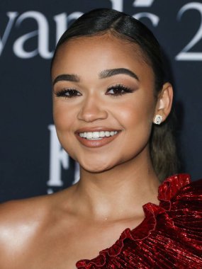 Aktris Madison Bailey, 15 Kasım 2021 'de ABD' nin Kaliforniya eyaletinin Los Angeles kentinde düzenlenen 6.