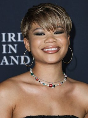 Prada elbise giyen aktris Storm Reid, 15 Kasım 2021 'de ABD' nin Kaliforniya eyaletinin Los Angeles kentinde düzenlenen 6. Yıllık InStyle Ödülleri 'ne geldi.