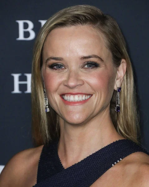 Actriz Reese Witherspoon Vestida Con Vestido Michael Kors Joyas Tiffany — Foto de Stock