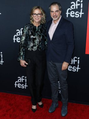 Warner Bros. Pictures 'ın CEO' su Ann Sarnoff ve kocası Richard Sarnoff, 14 Kasım 2021 'de Hollywood, Los Angeles, Ca' daki TCL Çin Tiyatrosu IMAX 'te düzenlenen Warner Bros. Pictures' King Richard 'ın Kapanış Gecesi Fest' ine geldiler.