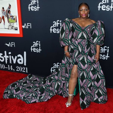 Aktris Aunjanue Ellis, Warner Bros. Pictures 'King Richard' ın kapanış gecesi galası için 14 Kasım 2021 'de Hollywood, Los Angeles, Kaliforniya, ABD' de bulunan TCL Çin Tiyatrosu IMAX 'e geldi.