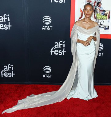 Aktris Jada Pinkett Smith, Warner Bros. Pictures 'King Richard' ın kapanış gecesi galası için 14 Kasım 2021 'de Hollywood, Los Angeles, Kaliforniya, ABD' de bulunan TCL Çin Tiyatrosu IMAX 'a geldi.