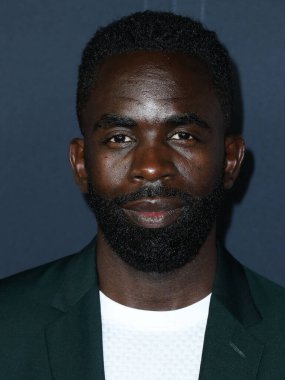 Aktör Jimmy Akingbola, Warner Bros. Pictures 'King Richard' ın kapanış gecesi galası için 14 Kasım 2021 'de Hollywood, Los Angeles, Kaliforniya, ABD' de bulunan TCL Çin Tiyatrosu IMAX 'e geldi.