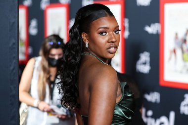 Aktris Mikayla Bartholomew, 14 Kasım 2021 'de Hollywood, Los Angeles, Kaliforniya, ABD' deki TCL Çin Tiyatrosu IMAX 'ta düzenlenen Warner Bros. Pictures' King Richard 'ın Kapanış Gecesi' ne geldi.. 