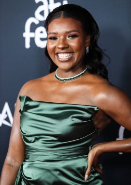 Aktris Mikayla Bartholomew, 14 Kasım 2021 'de Hollywood, Los Angeles, Kaliforniya, ABD' deki TCL Çin Tiyatrosu IMAX 'ta düzenlenen Warner Bros. Pictures' King Richard 'ın Kapanış Gecesi' ne geldi.. 