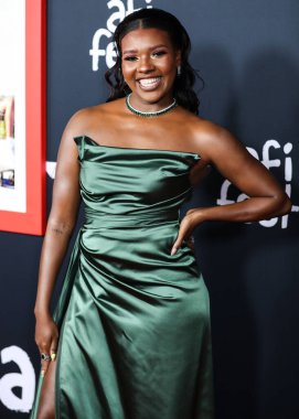 Aktris Mikayla Bartholomew, 14 Kasım 2021 'de Hollywood, Los Angeles, Kaliforniya, ABD' deki TCL Çin Tiyatrosu IMAX 'ta düzenlenen Warner Bros. Pictures' King Richard 'ın Kapanış Gecesi' ne geldi.. 