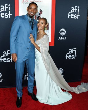 Aktör Will Smith ve Jada Pinkett Smith, 14 Kasım 2021 'de Hollywood, Los Angeles, Kaliforniya, ABD' deki TCL Çin Tiyatrosu IMAX 'ta düzenlenen Warner Bros. Pictures' King Richard 'ın 2021 Kapanış Gecesi' ne geldiler.