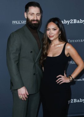 Adam Goldston ve Marianna Hewitt, 13 Kasım 2021 'de Batı Hollywood, Los Angeles, Kaliforniya, ABD' deki Pasifik Tasarım Merkezi 'nde düzenlenen Baby2Baby 10 yıllık Gala 2021' e vardılar..
